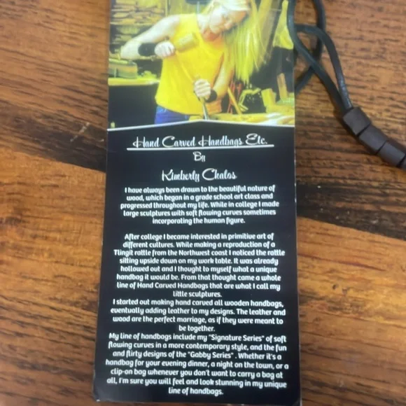 Padhuk Wood & Black Leather Kimberly Chalos Hand Carved Lip Clip Waist Purse - Picture 3 of 7